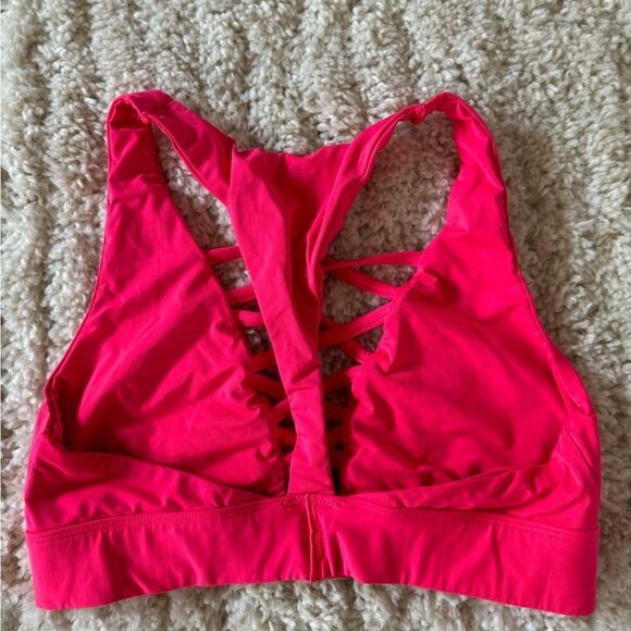 Ultimate Super Smooth Sports Bra - Picture 3 of 4